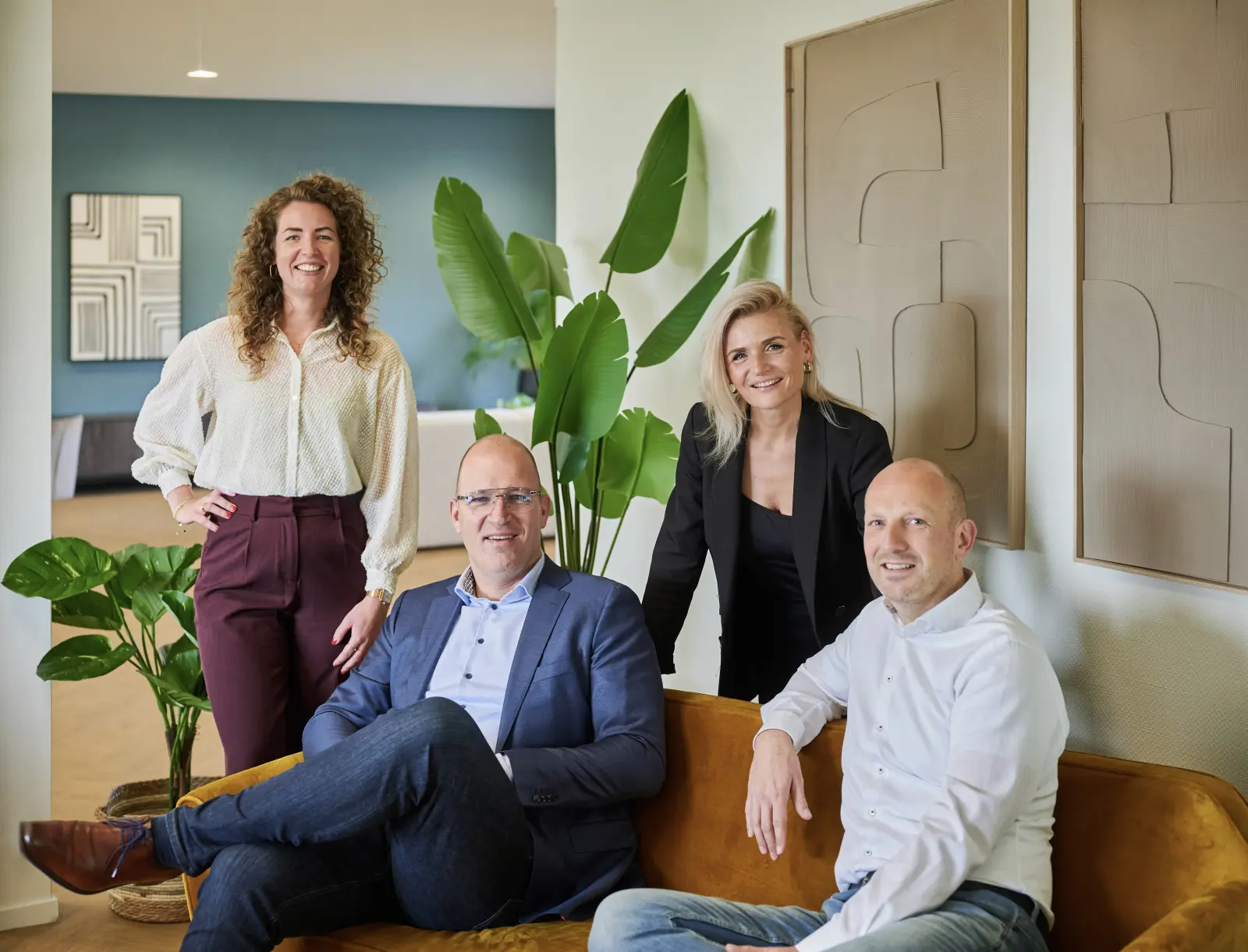 Team foto Bij Jan Meubelverhuur 